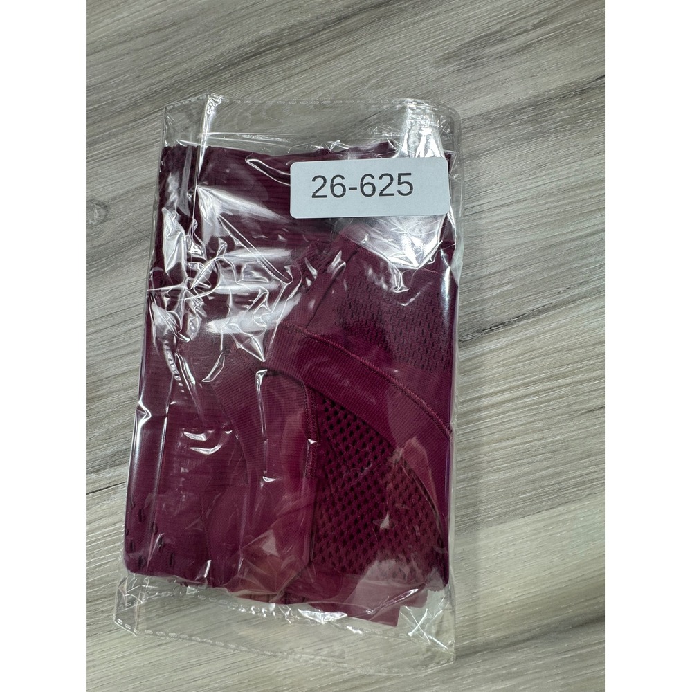 Athleta Momentum Tank Top Womens Medium Berry Pink Seamless Mesh Activewear - Picture 6 of 6